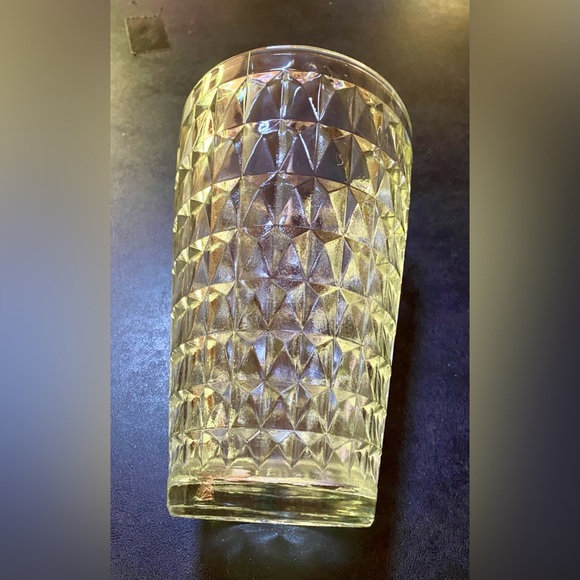 🌼E. O. Brody Co - Clear Glass Vase, Large & Heavy🌼 - Picture 3 of 10
